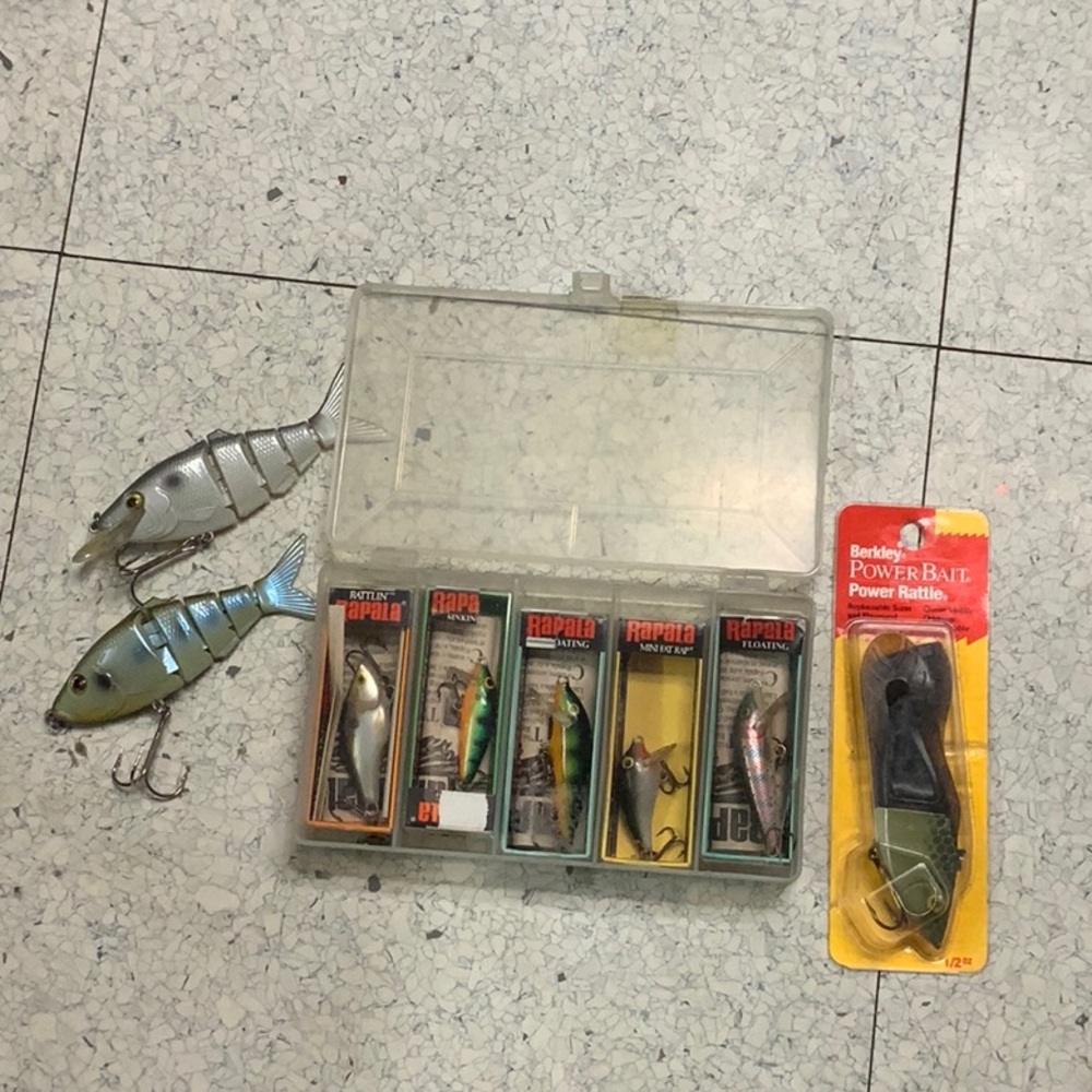 Fishing lures lots RAPALA, Berkeley etc. all brand new. Never used. Bundle sale.